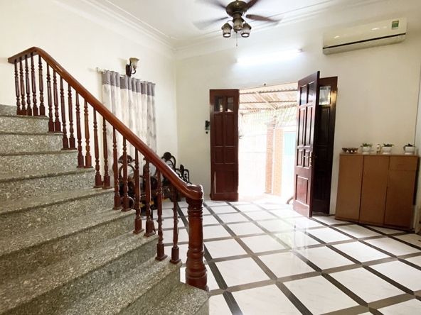 Bán nhà 45,5 m², 2 tầng Lạc Long Quân, , Xuân La, Tây Hồ, Hà Nội. - Ảnh 1