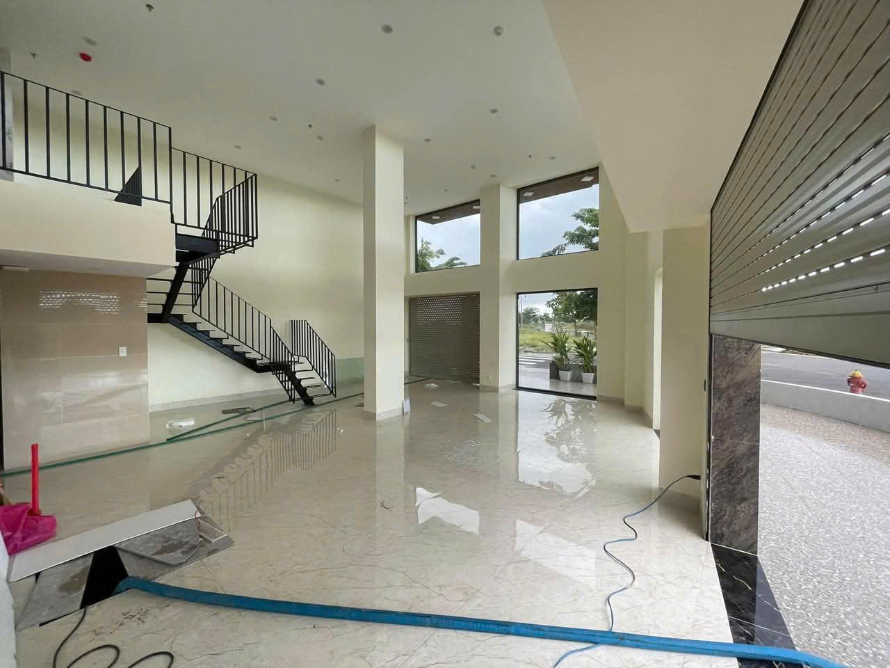 CHO THUÊ MẶT BẰNG TẦNG 1 + LỬNG – VỊ TRÍ ĐẸP ĐƯỜNG MINH MẠNG, NGŨ HÀNH SƠN - Ảnh 2