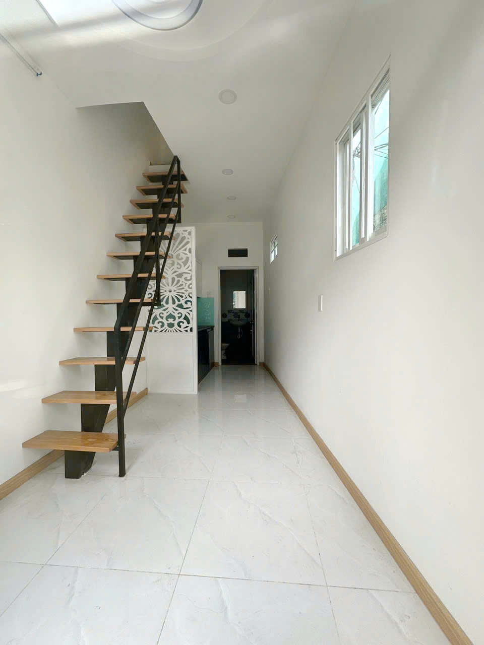 Nhà mới đẹp hẻm 3m cách mặt tiền 50m Tùng Thiện Vương P12Q8 - Ảnh 1