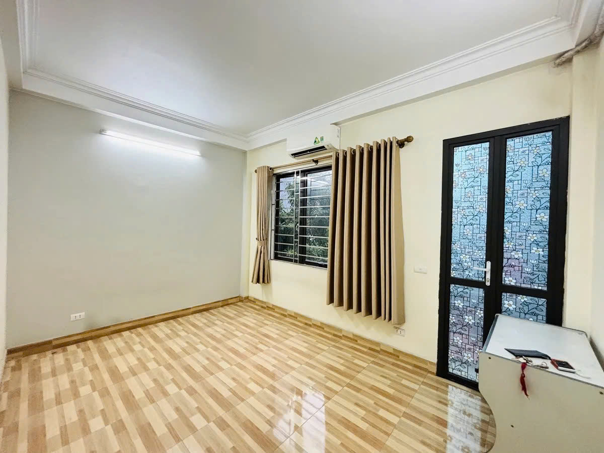 NHÀ ĐẸP DÂN XÂY Ngọc Thụy 38M2,X  5 tầng mặt tiền 4.7m, 7.9 tỷ Long Biên. - Ảnh 3