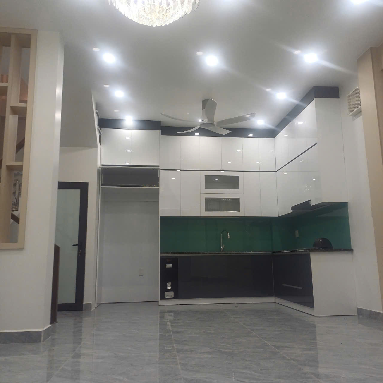 Bán Nhà Xây Mới 3.5 Tầng Tại Đông Hải 1 – Gần Phủ Thượng Đoạn, Ô Tô Tận Cửa - Ảnh 1