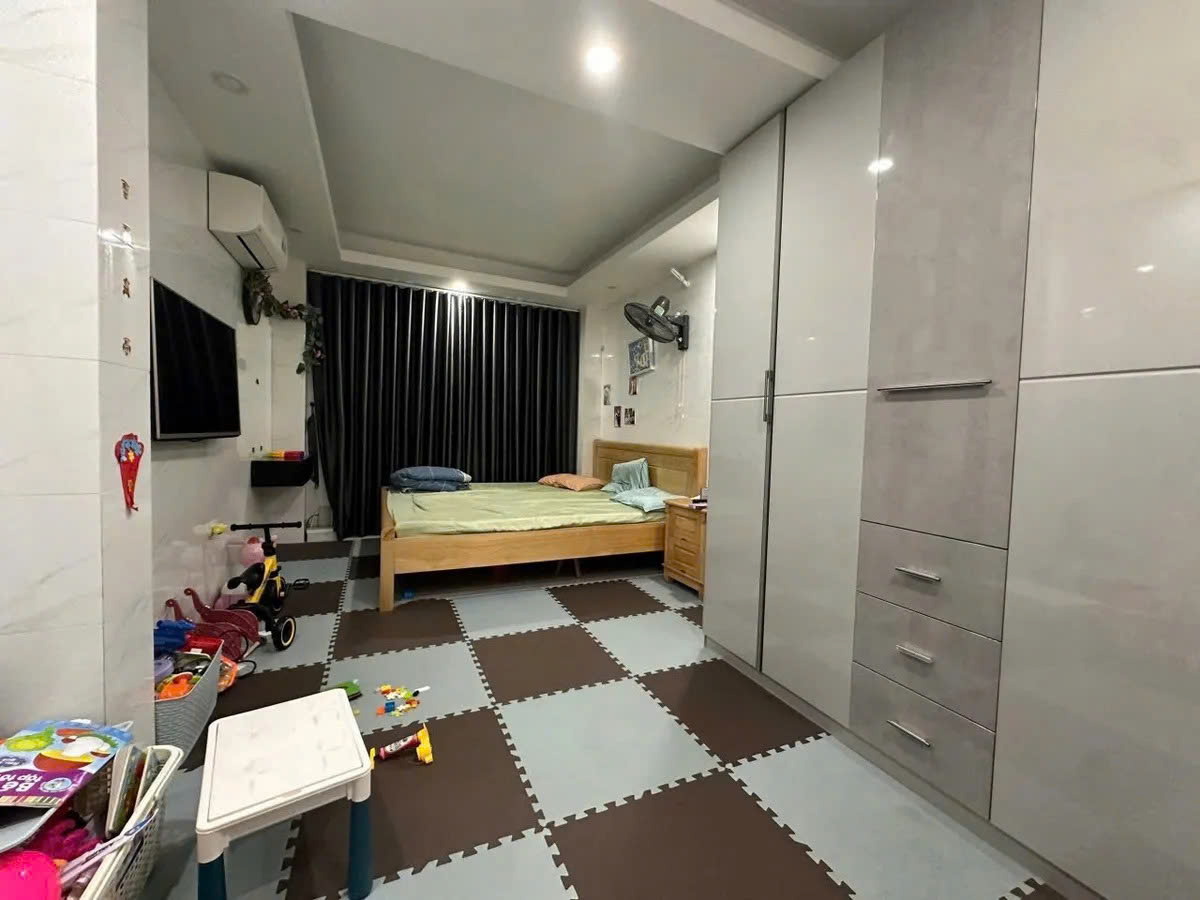 Bán nhà phố Tôn Đức Thắng 46m2 ô tô kinh doanh 2 thoáng 4 tầng 5 ngủ giá nhỉnh 13 tỷ - Ảnh 1