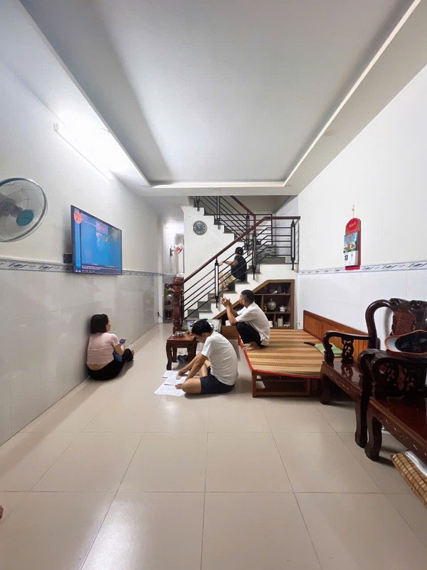 NHÀ B.ÁN - GẦN ST LOTTE NG.V.LƯỢNG & CV LÀNG HOA GV - HẺM SÁT MẶT TIỀN  - 45M² - 2 TẦNG NHỈNH 4 TỶ - Ảnh chính