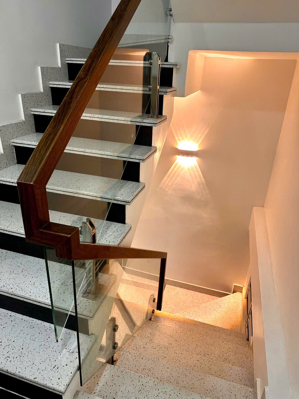Bán Nhà 5 Tầng Mới Đẹp Tại Đông Khê, Ngô Quyền, Hải Phòng – Vị Trí Đắc Địa, Ô Tô Gần Nhà - Ảnh 3