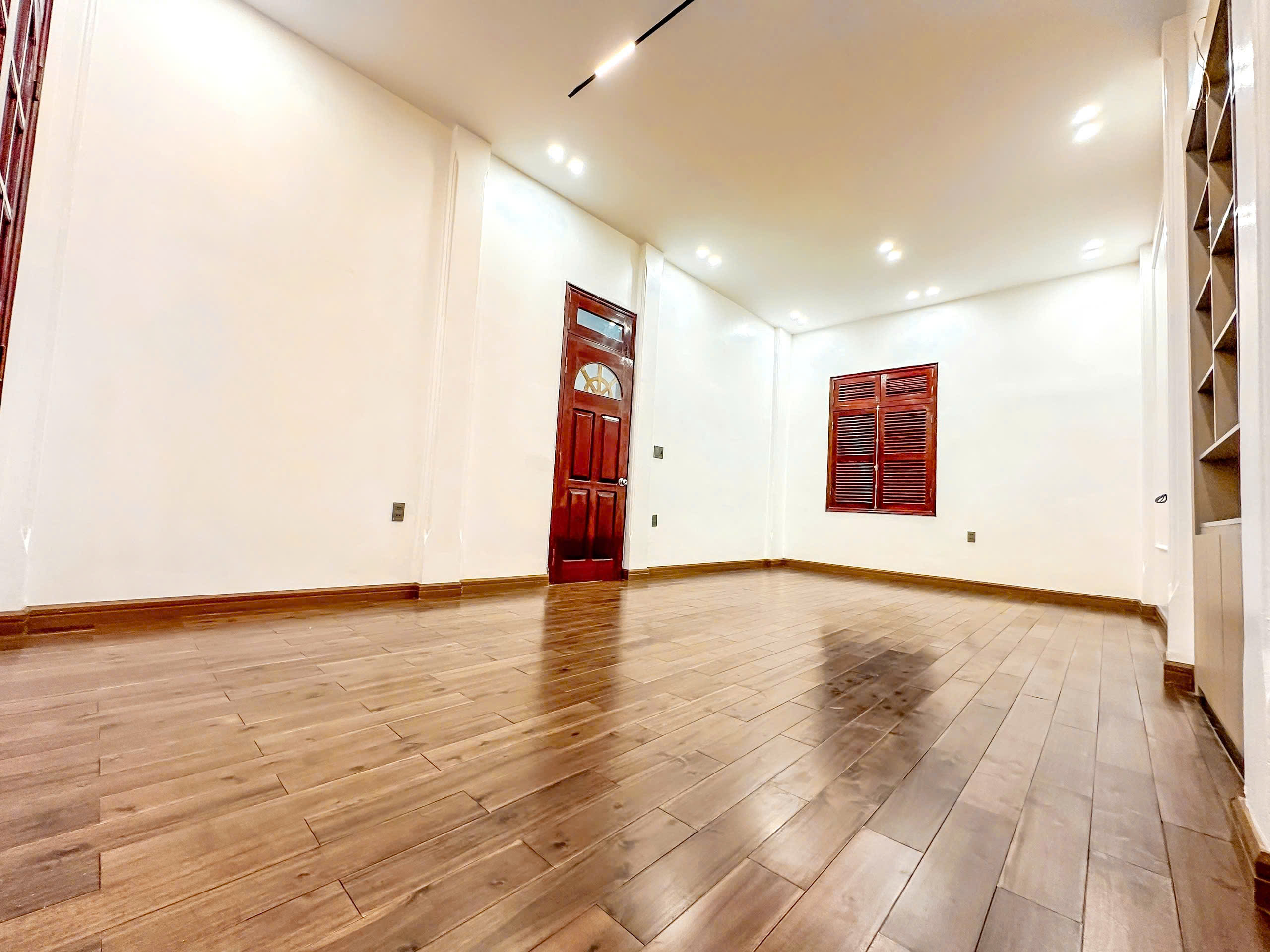 SIÊU PHẨM VILLA MINI sau nhà Mặt đường ĐÌNH ĐÔNG, Lê Chân, Hải Phòng Dân xây Độc Lập 🚒Ô tô đỗ sát - Ảnh 4