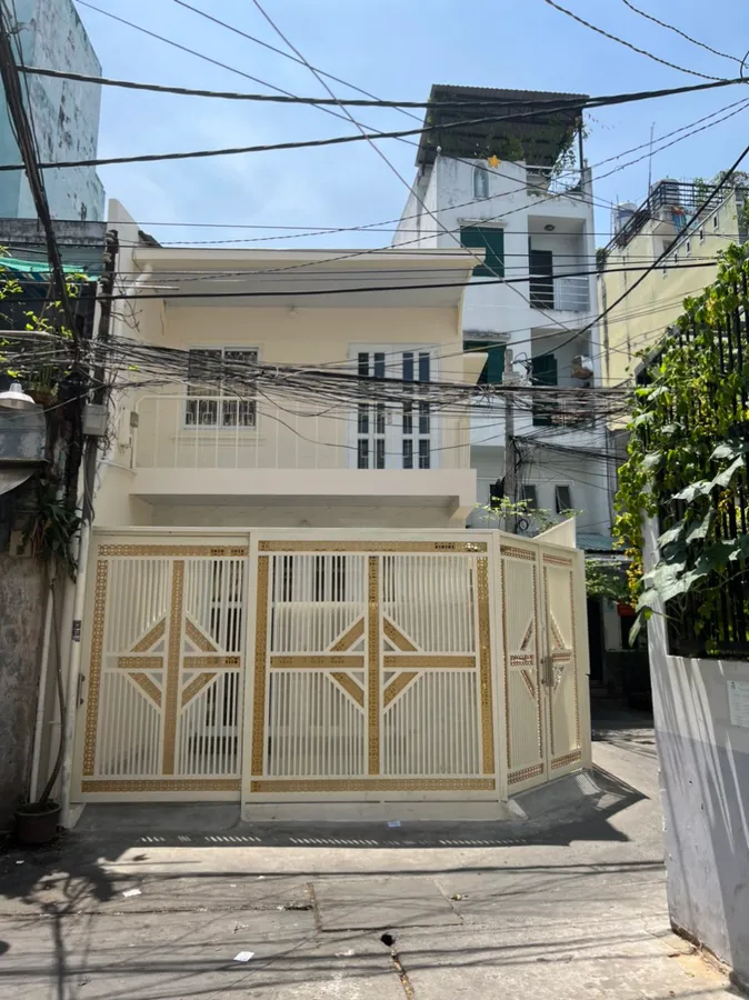 Bán nhà lô góc 3 mặt hẻm, Trần Văn Đang Quận 3, gần Ga Hòa Hưng, khu tiện ích, giá 8,5 tỷ - Ảnh 2