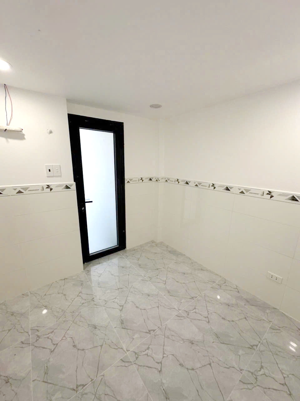 Nhà 2 Tầng Đường Phạm Thế Hiển Q8. Giá: 2,38 tỷ TL - Ảnh 2