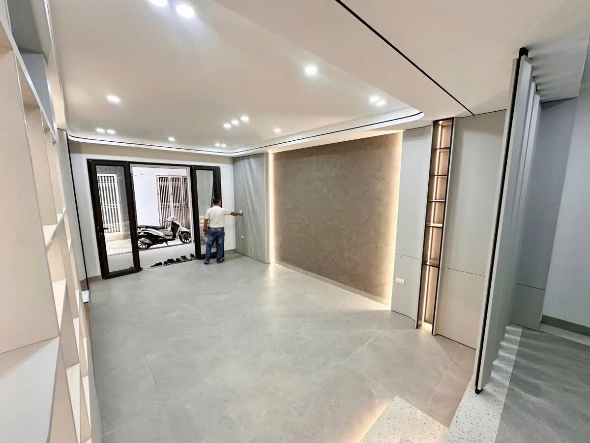 NHÀ MỚI 6 TẦNG THANG MÁY 3 GÁC QUA Phố Trạm-Long Biên 55m2, Mặt tiền5m,11 tỷ. - Ảnh 3