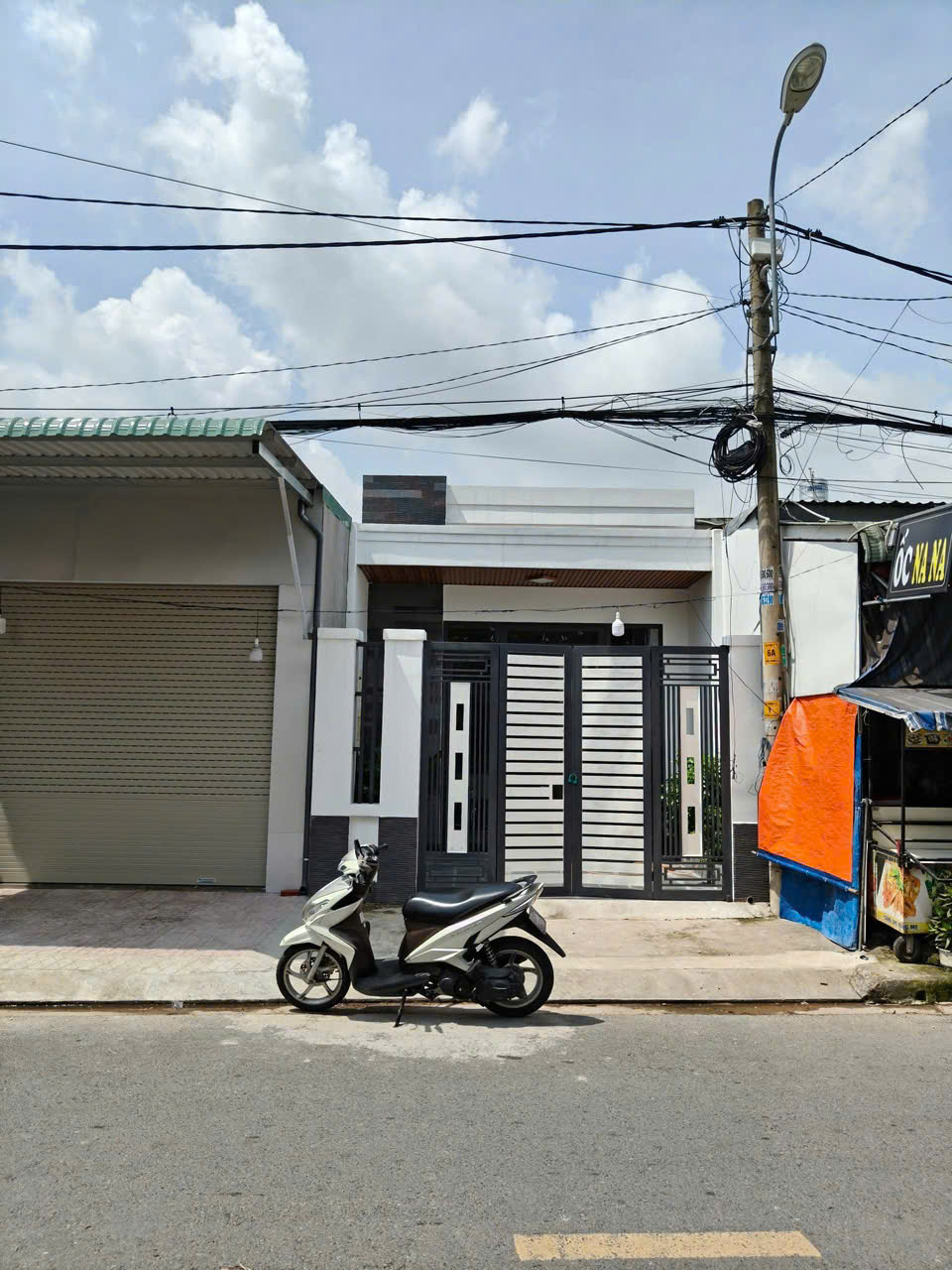 BÁN NHÀ (4.5x17) MẶT TIỀN ĐÔNG THẠNH 4-1, HÓC MÔN – NHÀ MỚI ĐẸP FULL NỘI THẤT – GIÁ CHỈ 4,5 TỶ - Ảnh chính