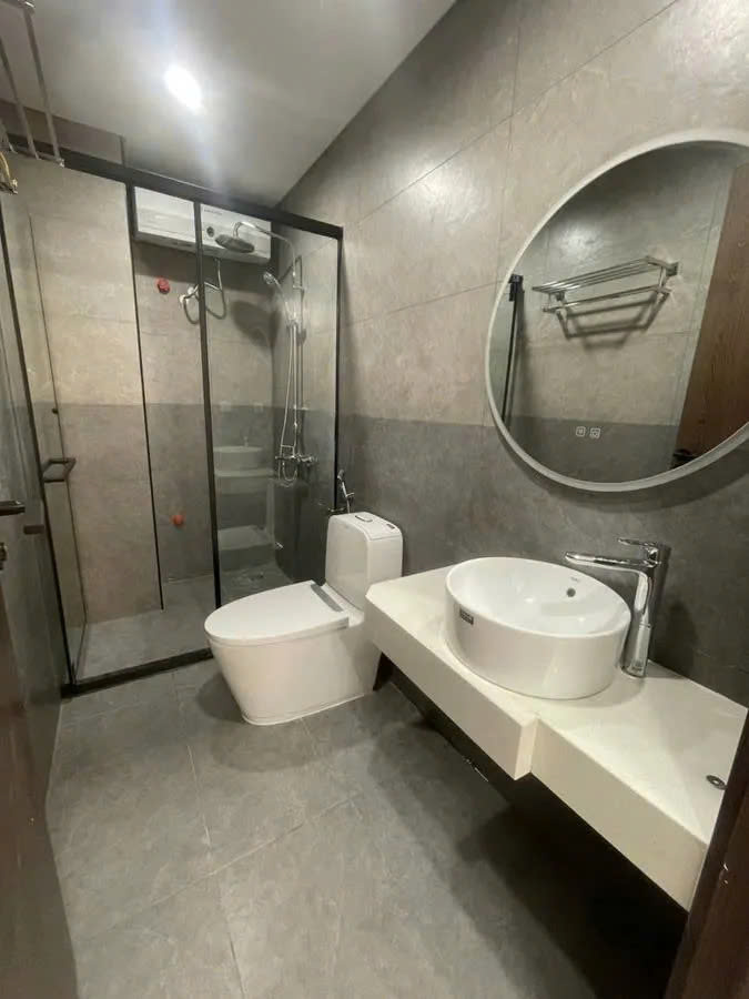 NHÀ MỚI- ĐẸP NGÕ 3 GÁC THÔNG NỞ HẬU Thượng Thanh 30m2 X 6 tầng,mặt tiền  6m, 6.5 tỷ Long Biên. - Ảnh 2