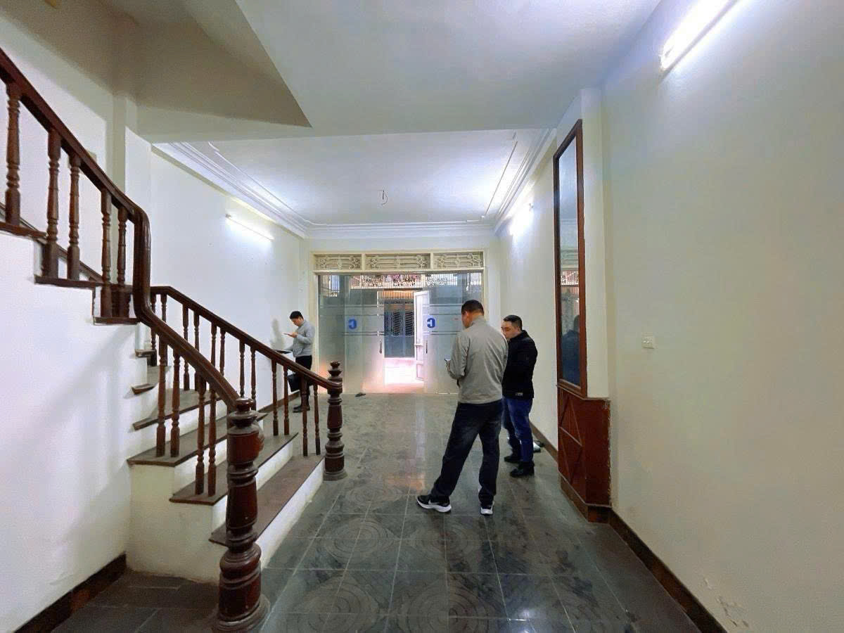 PL PHÙNG CHÍ KIÊN - Ô TÔ VÀO NHÀ KINH DOANH 56m2 4 tầng mặt tiền 4.3m Giá 17.5 tỷ - Ảnh 2