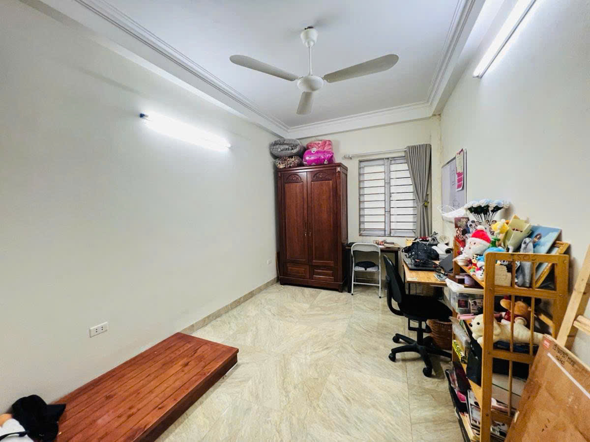 HOÀNG NGÂN  - OTO - NGÕ THÔNG - KINH DOANH Dt 52m2 4 tầng mặt tiền 3m Giá 13.3 tỷ - Ảnh 4