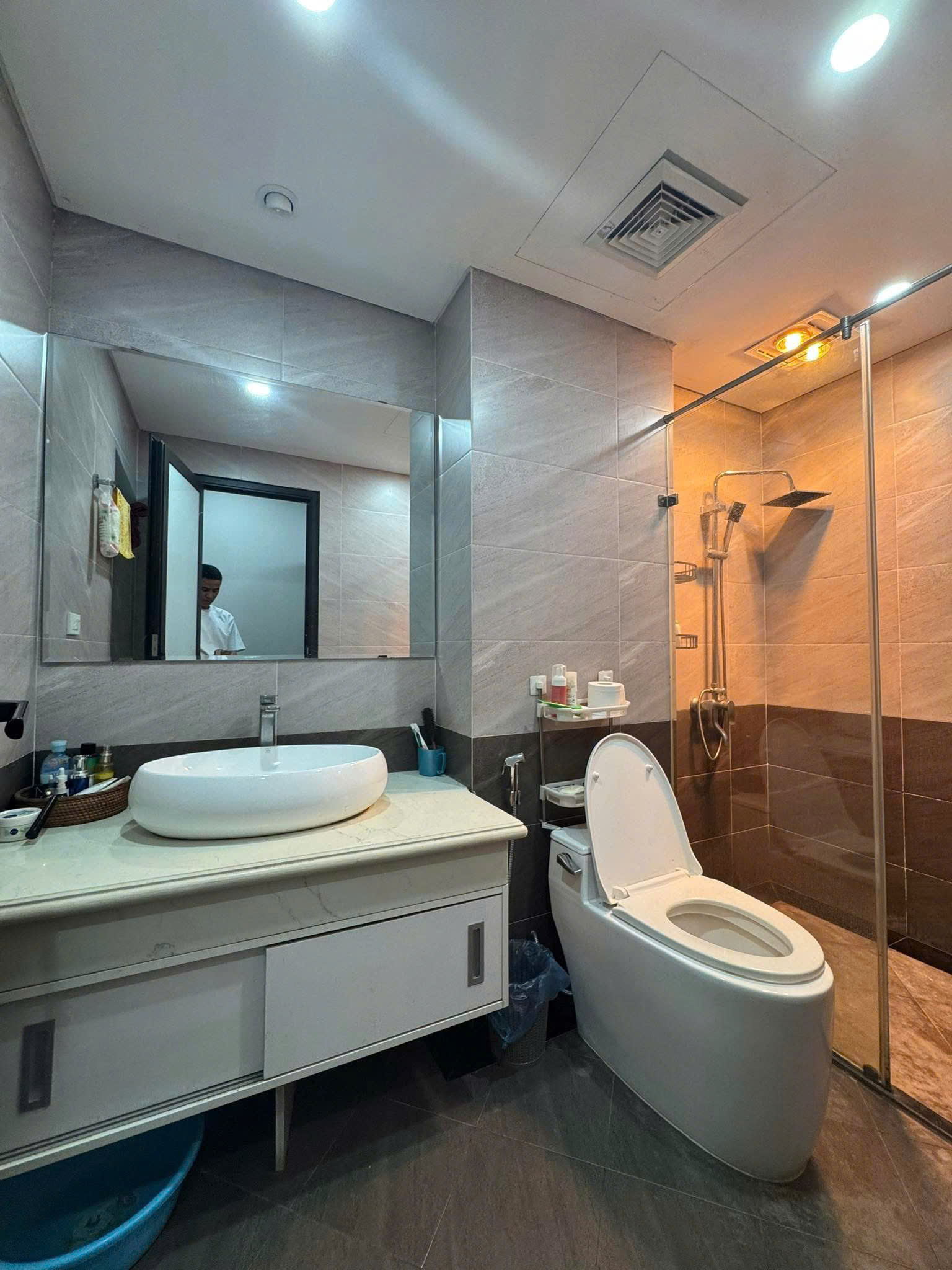 PHÙNG CHÍ KIÊN -  2 THOÁNG - TẶNG FULL NỘI THẤT Dt 30m2 5 tầng mt 3.2m Giá 8.5 tỷ - Ảnh 4