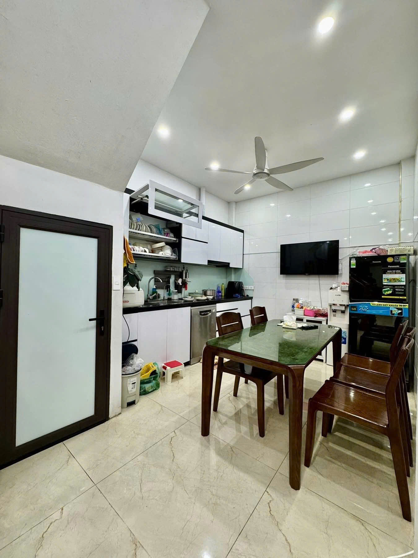 SIÊU PHẨM CẦU GIẤY - NGÕ BA GÁC - NỘI THẤT SỊN SÒ 35m2 4 tầng mt 3.3m Giá 8.35 tỷ - Ảnh chính