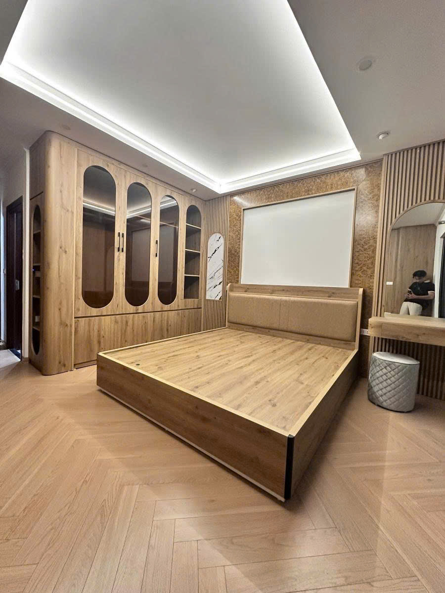 NGÕ 72 NGUYỄN TRÃI OTO VÀO NHÀ - THANG MÁY Dt 37m2 8 tầng mt 4.3m Giá 14.35 tỷ - Ảnh 1