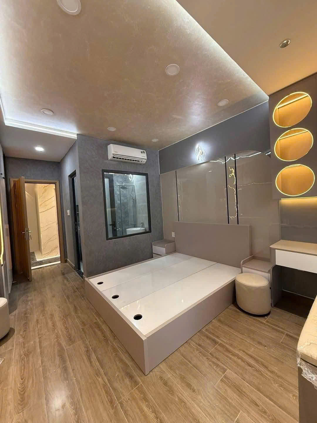 ĐẸP KHÔNG TỲ VẾT – NHÀ NGUYỄN SƠN - 60M2 – 6 TẦNG THANG MÁY - LÔ GÓC - HƠN 10 TỶ - Ảnh 1