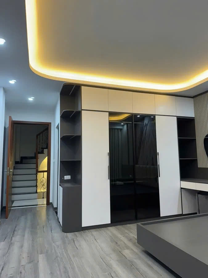 NHÀ MỚI ĐẸP MẶT NGÕ Ô TÔ THÔNG phố  Ngọc Thụy 47m2 X 6 tầng,mặt tiền  4.6m,14.5 tỷ Long Biên. - Ảnh 2