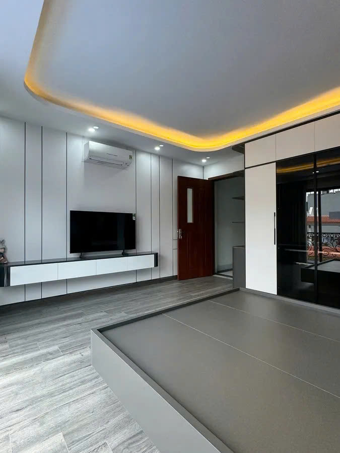 NHÀ MỚI ĐẸP MẶT NGÕ Ô TÔ THÔNG phố  Ngọc Thụy 47m2 X 6 tầng,mặt tiền  4.6m,14.5 tỷ Long Biên. - Ảnh 1