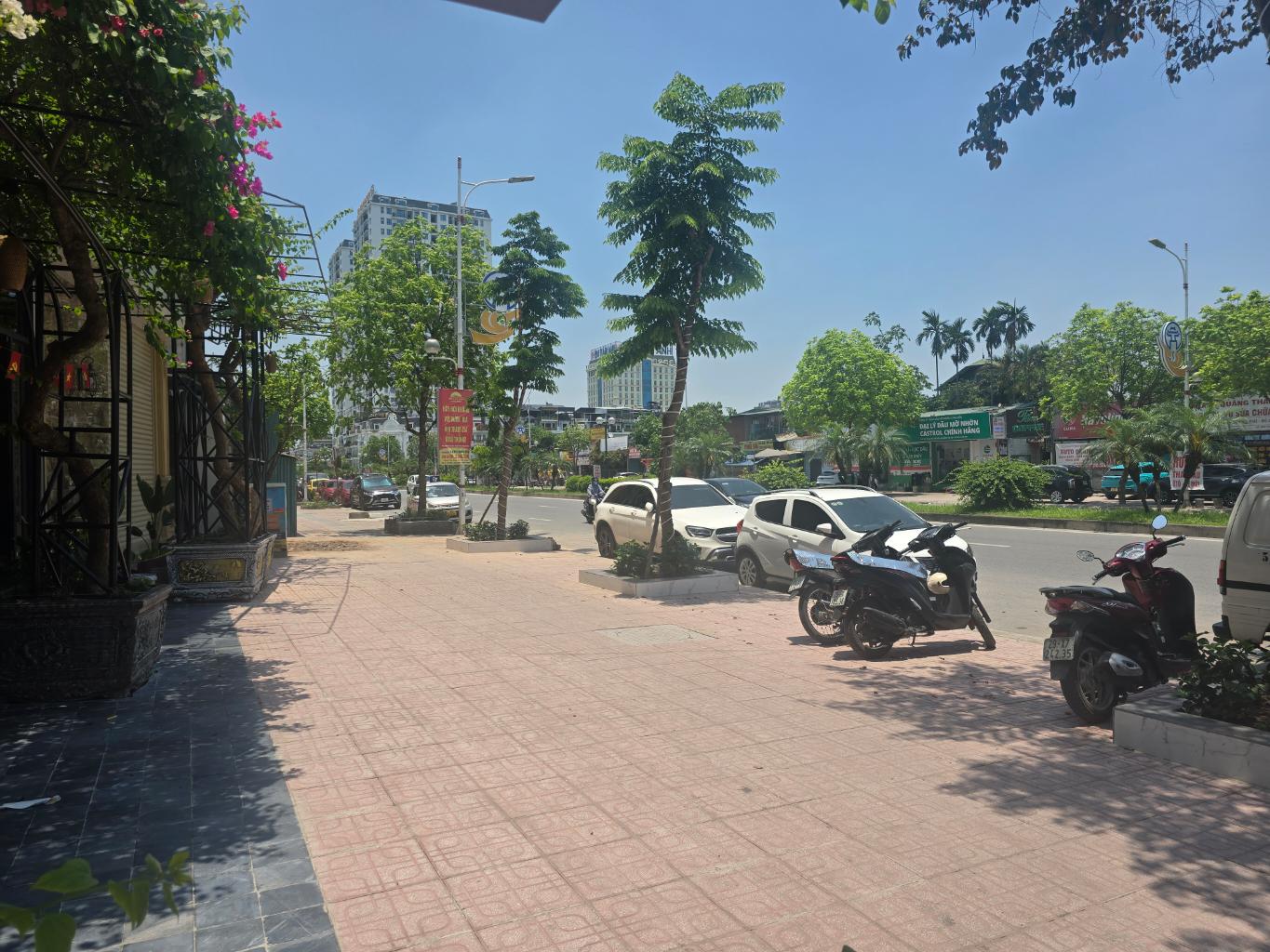 NHÀ ĐÂT HỒNG TIẾN 24 tỷ 120m MẶT TIỀN 7m NGÕ Ô TÔ, LONG BIÊN HÀ NỘ - Ảnh chính