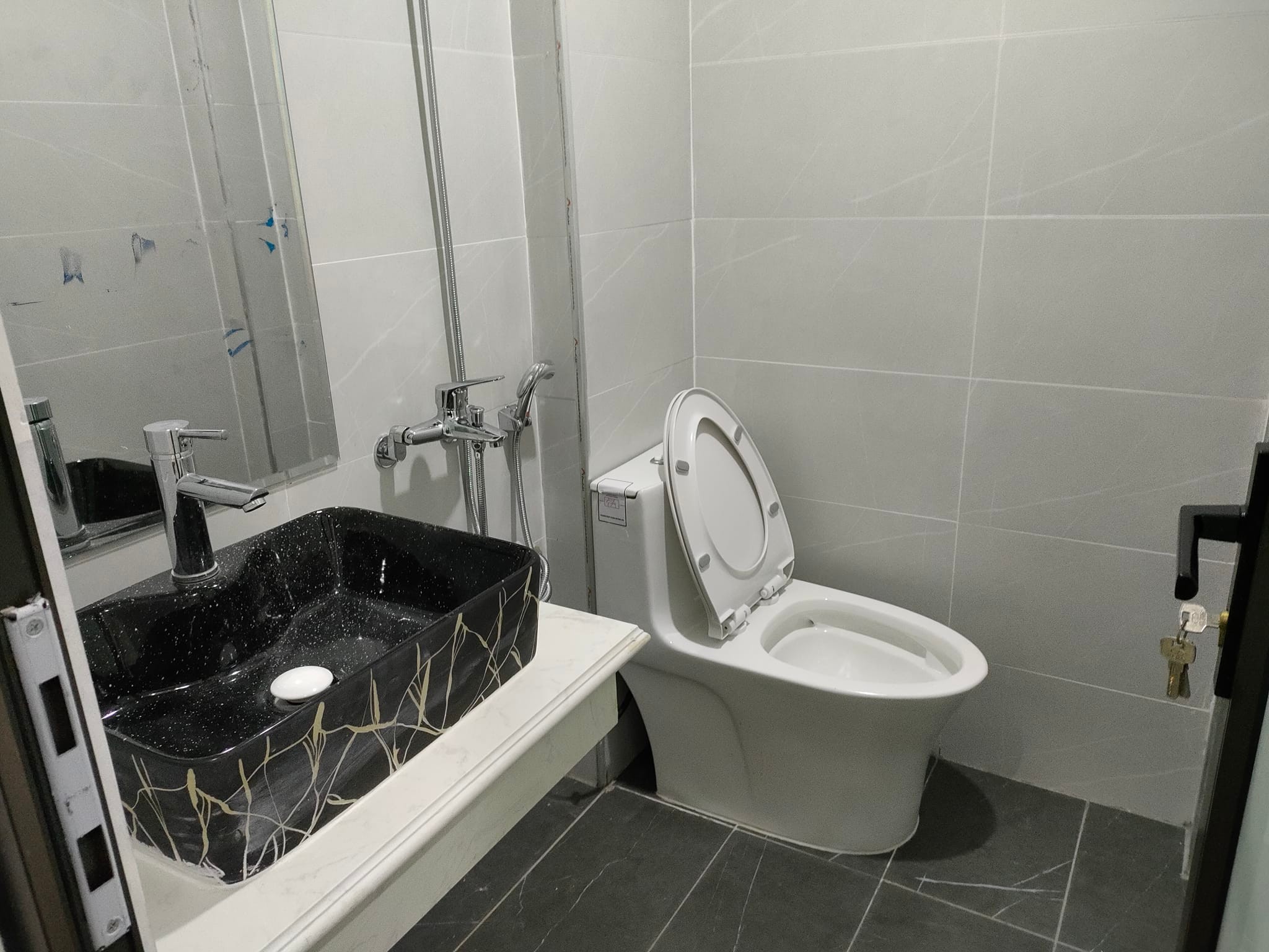 Sở hữu ngay nhà lô góc MP Mạc Thị Bưởi, HBT giá 19 tỷ, 47m2x6T, KD lớn - Ảnh chính
