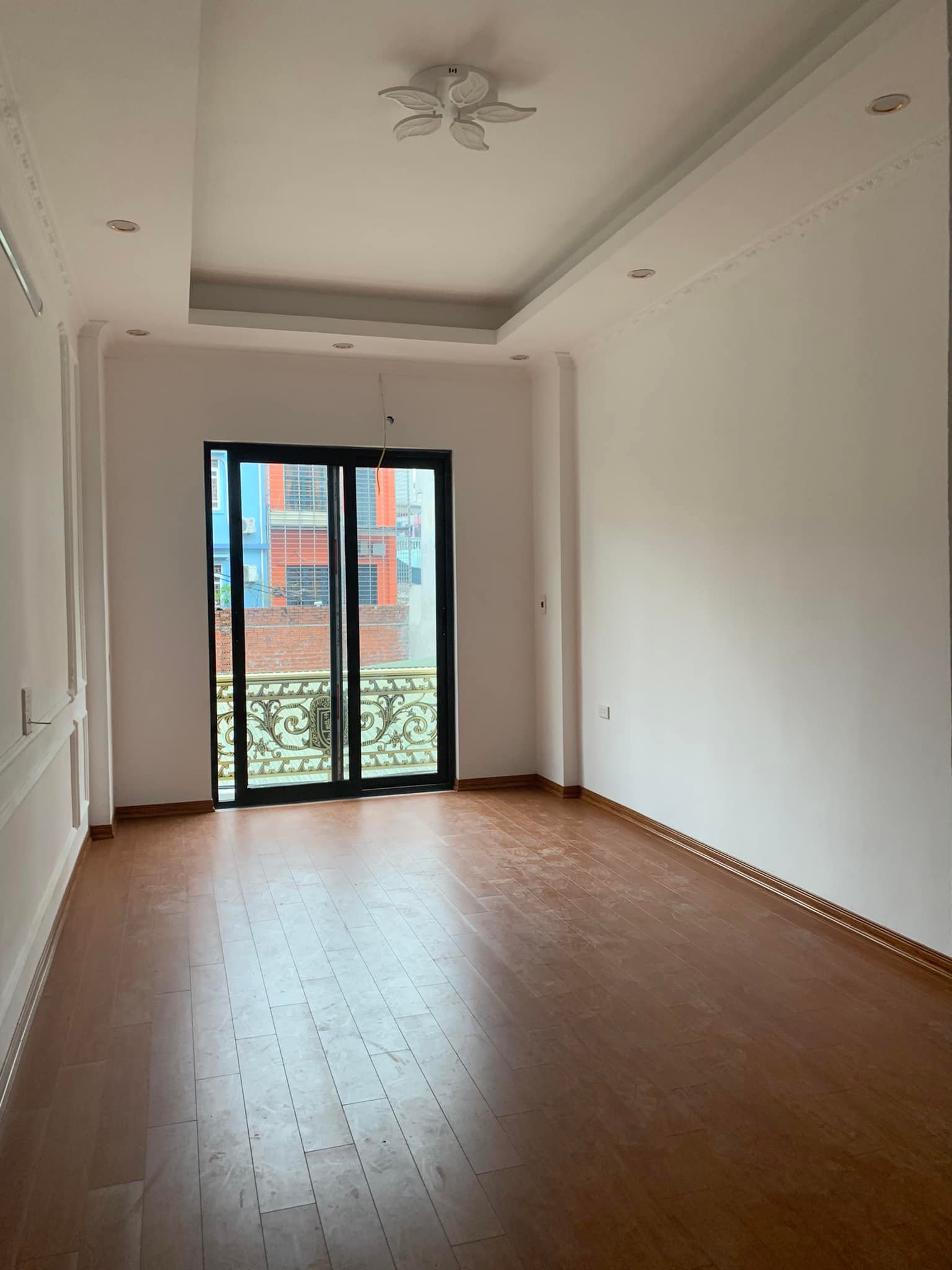 Cần bán nhà ngõ Minh Khai, giá 15.5 tỷ, 50m2x6T, mới đẹp ở luôn - Ảnh chính