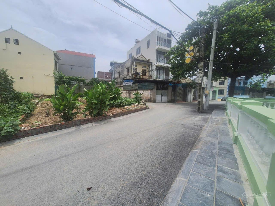 Siêu hiếm vỉew hồ ô tô tránh - 67.6m2 - đất Việt Hùng Đông Anh - 8xtr/m2 - Ảnh 3