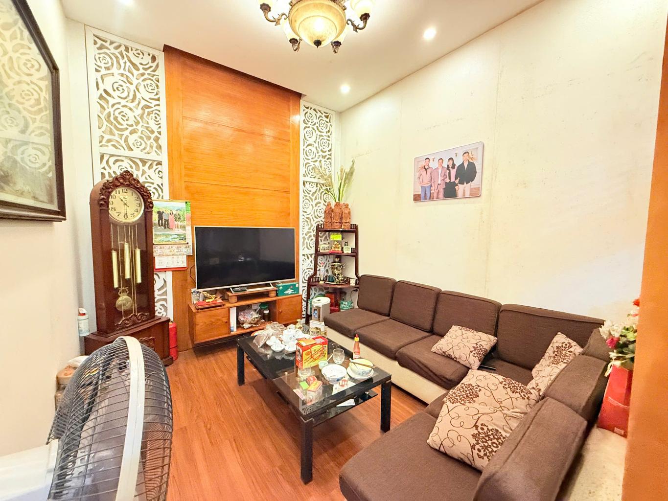 Nguyễn Ngọc Nại, Thế Vương, ô tô tránh, ngõ thông, kinh doanh - Ảnh 2