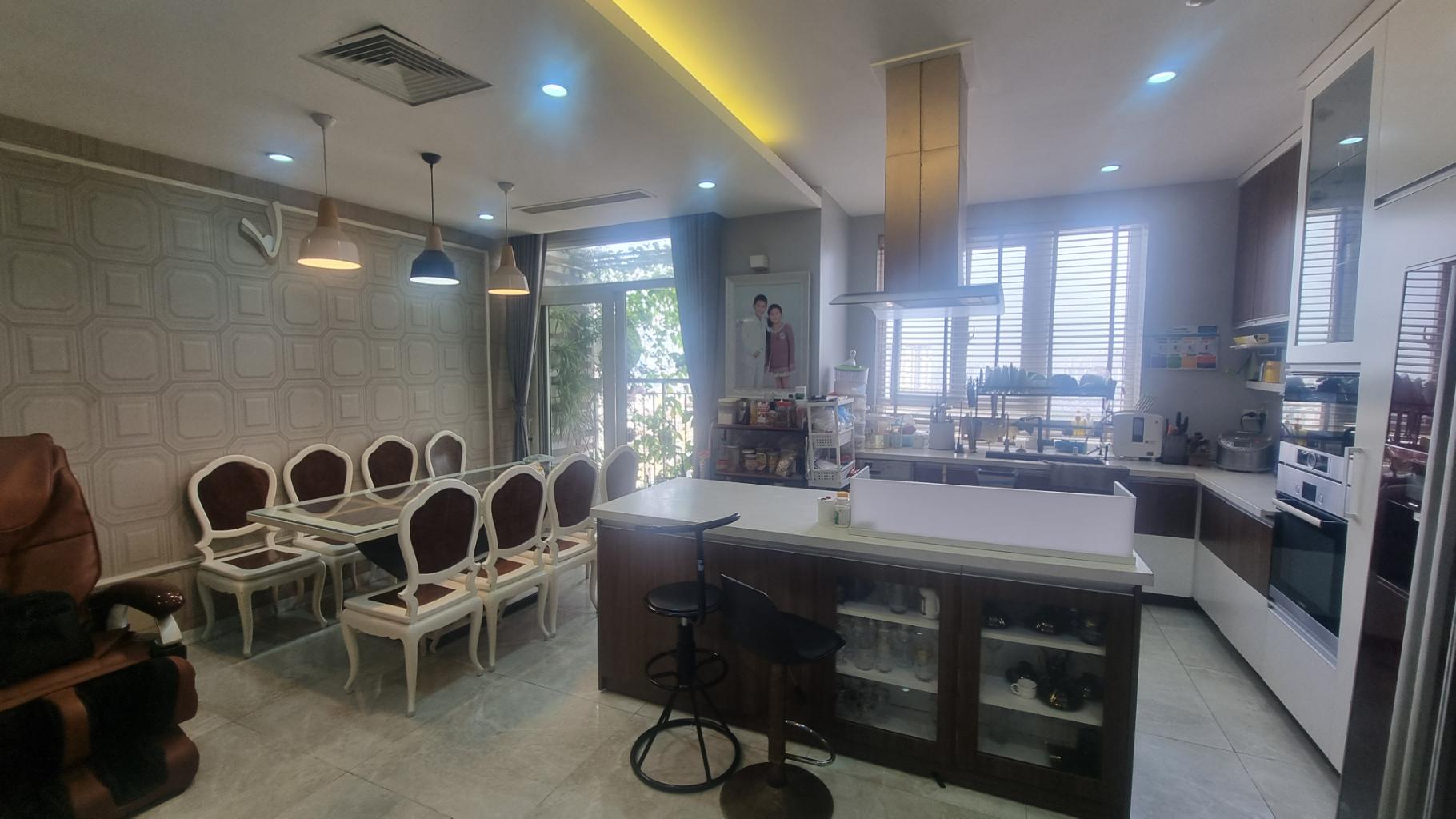 Khúc Thừa Dụ, máy in tiền 52m  tại tòa CCMN ngõ thoáng, kinh doanh - Ảnh 1