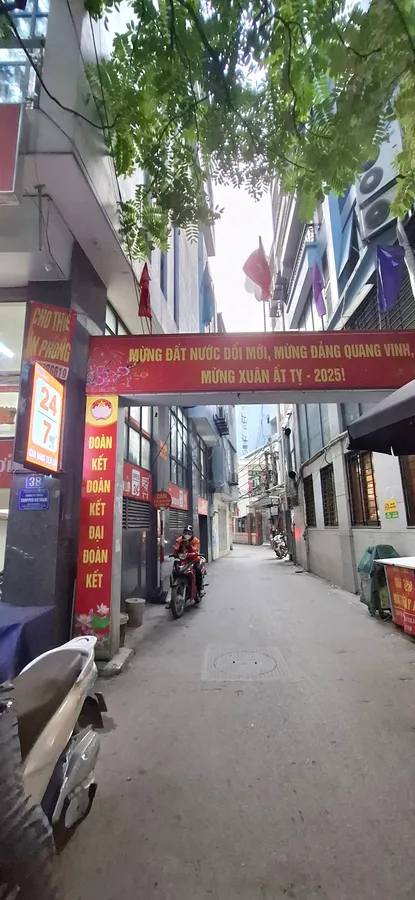 BÁN NHÀ LÔ GÓC 3 THOÁNG GẦN PHỐ DỊCH VỌNG HẬU – CẦU GIẤY – 33M2 – GIÁ 6,5 TỶ - Ảnh 1