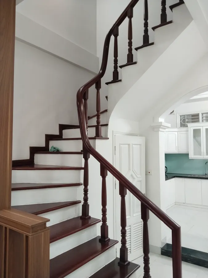 SIÊU PHẨM TRUNG TÂM QUẬN CẦU GIẤY - NGÕ THÔNG OTO LÔ GÓC 3 THOÁNG - VỊ TRÍ TIẾP GIÁP BA ĐÌNH - KINH - Ảnh 3