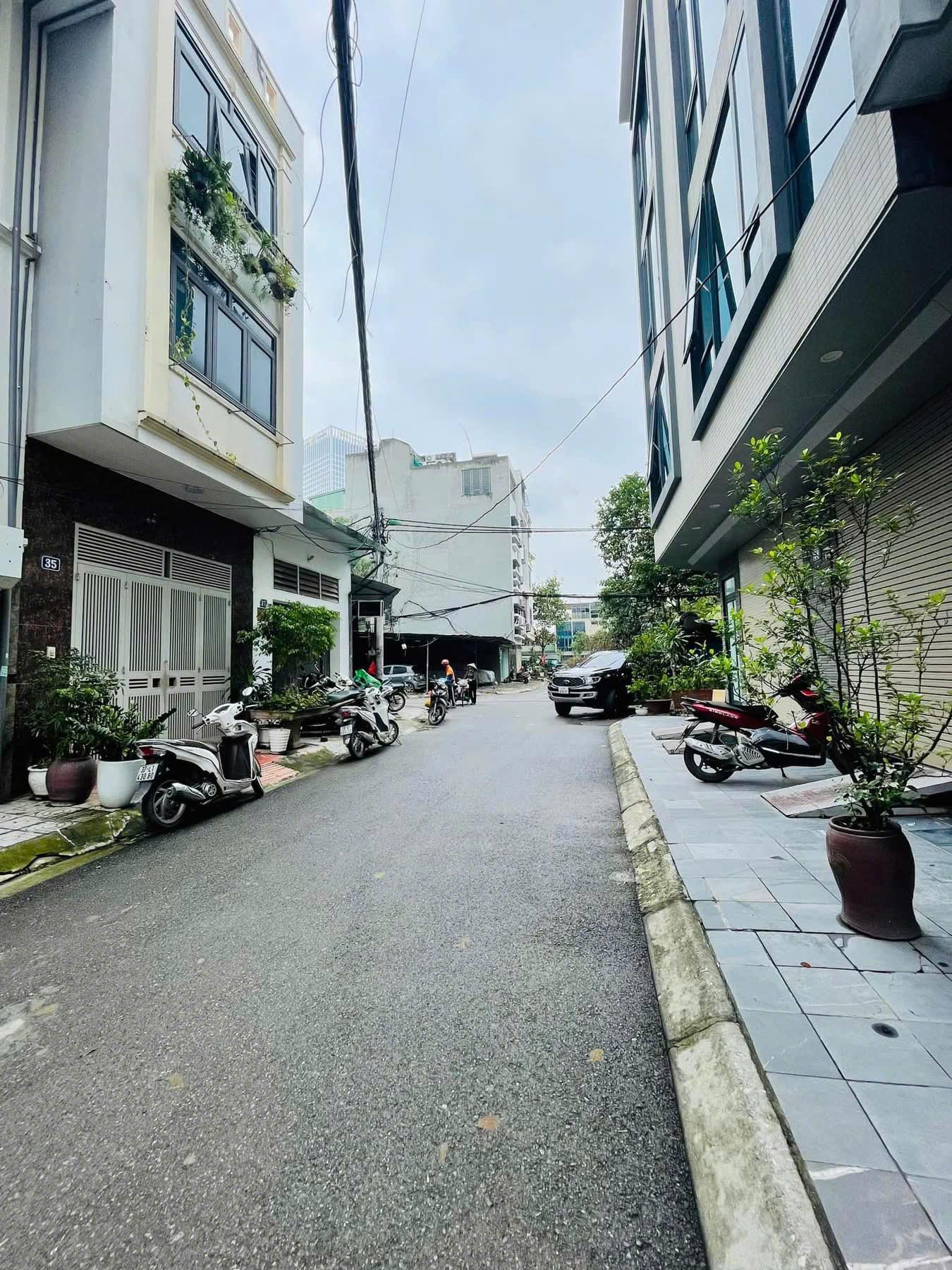 BÁN ĐẤT LẠC LONG QUÂN, PHỐ MỚI RỘNG Ô TÔ DỪNG TRÁNH ĐỖ, MẶT TIỀN 9.5M, Ô TÔ, 203 M CHỈ 95 TỶ - Ảnh 2