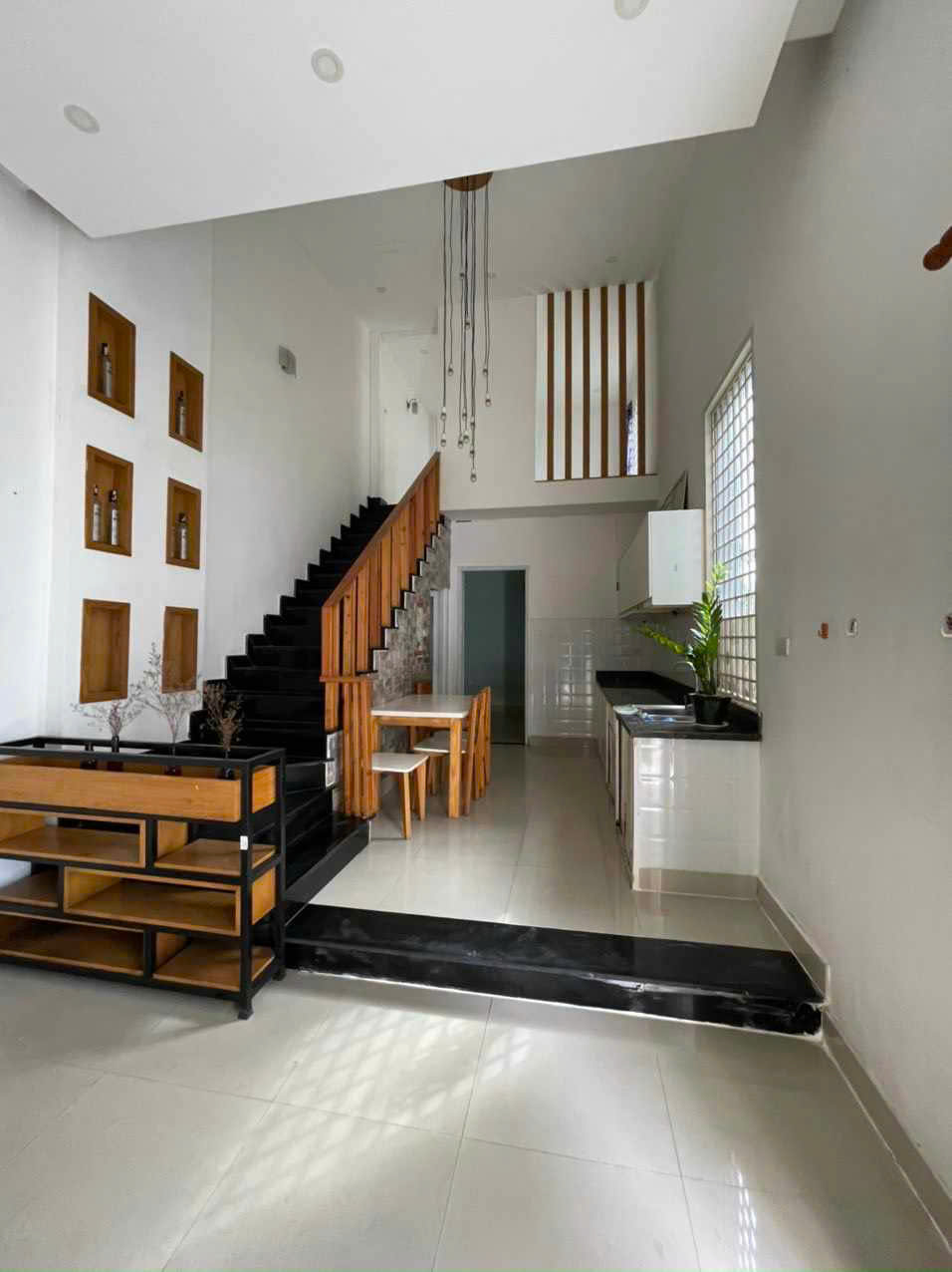 BÁN NHÀ 1 TRỆT LỬNG, ĐƯỜNG 385, LÊ VĂN VIỆT - GIÁ 3,2 TỶ - Ảnh 4
