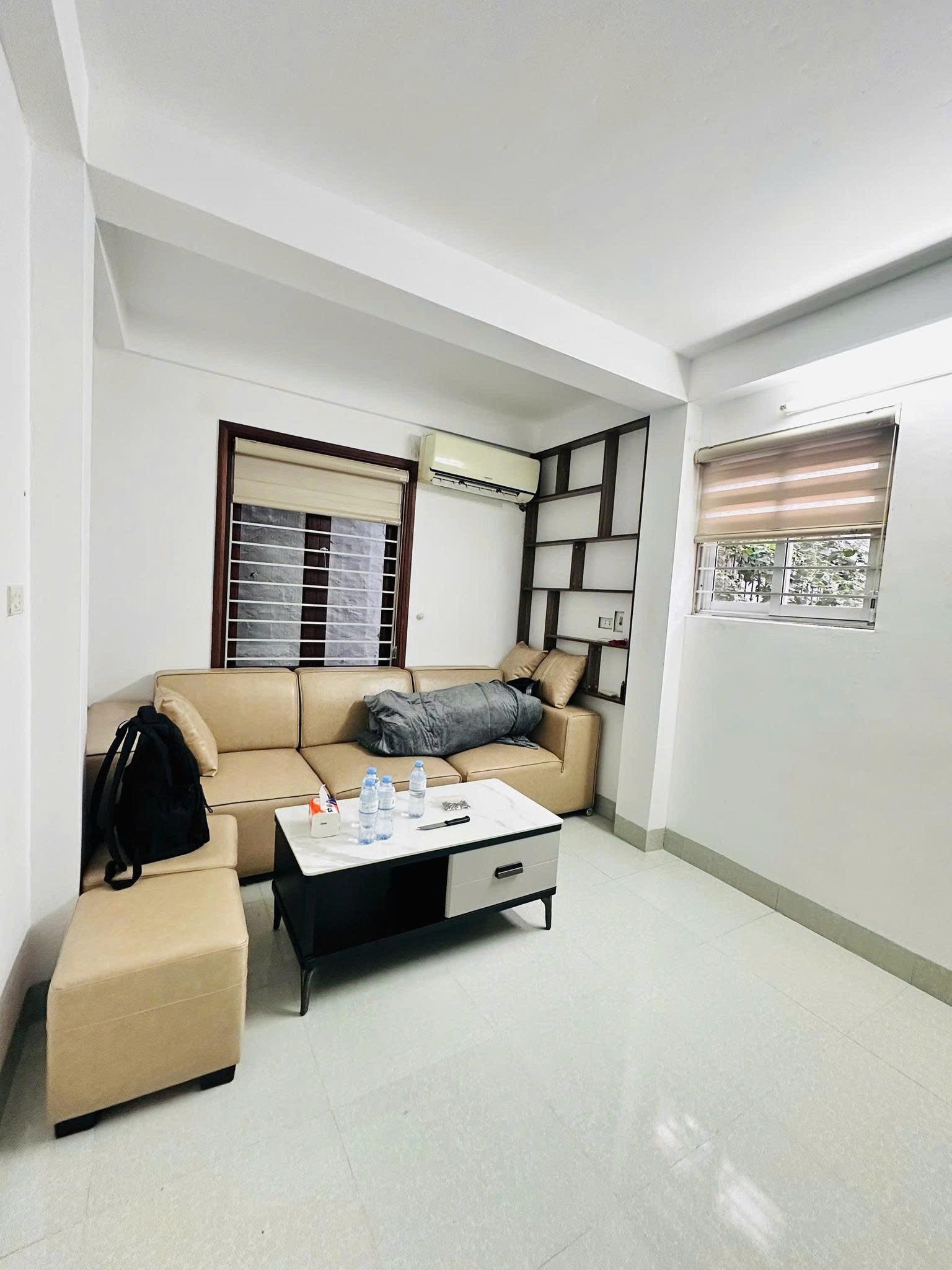 Bán nhà Đường Láng, Đống Đa 24m2 xây 5 tầng 3 ngủ ô tô đỗ cổng giá chỉ 5.7 tỷ - Ảnh 2