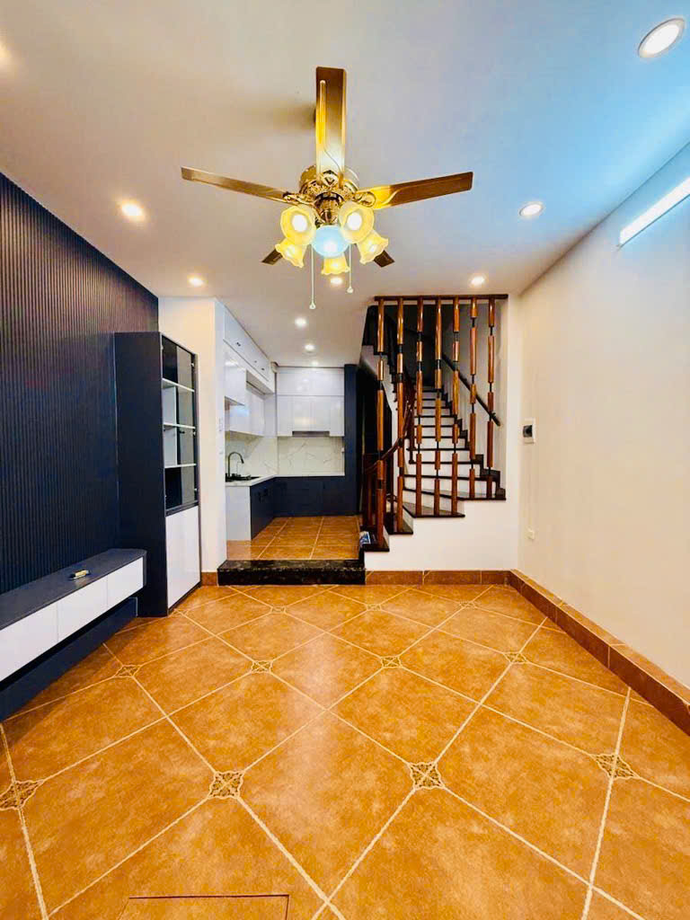 Nhà gần Nguyễn Văn Huyên – 36m² x 6T – view thoáng – 9.2 tỷ - Ảnh chính