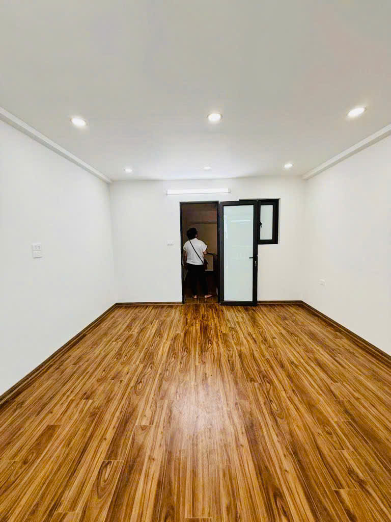 Nhà gần Nguyễn Văn Huyên – 36m² x 6T – view thoáng – 9.2 tỷ - Ảnh 3