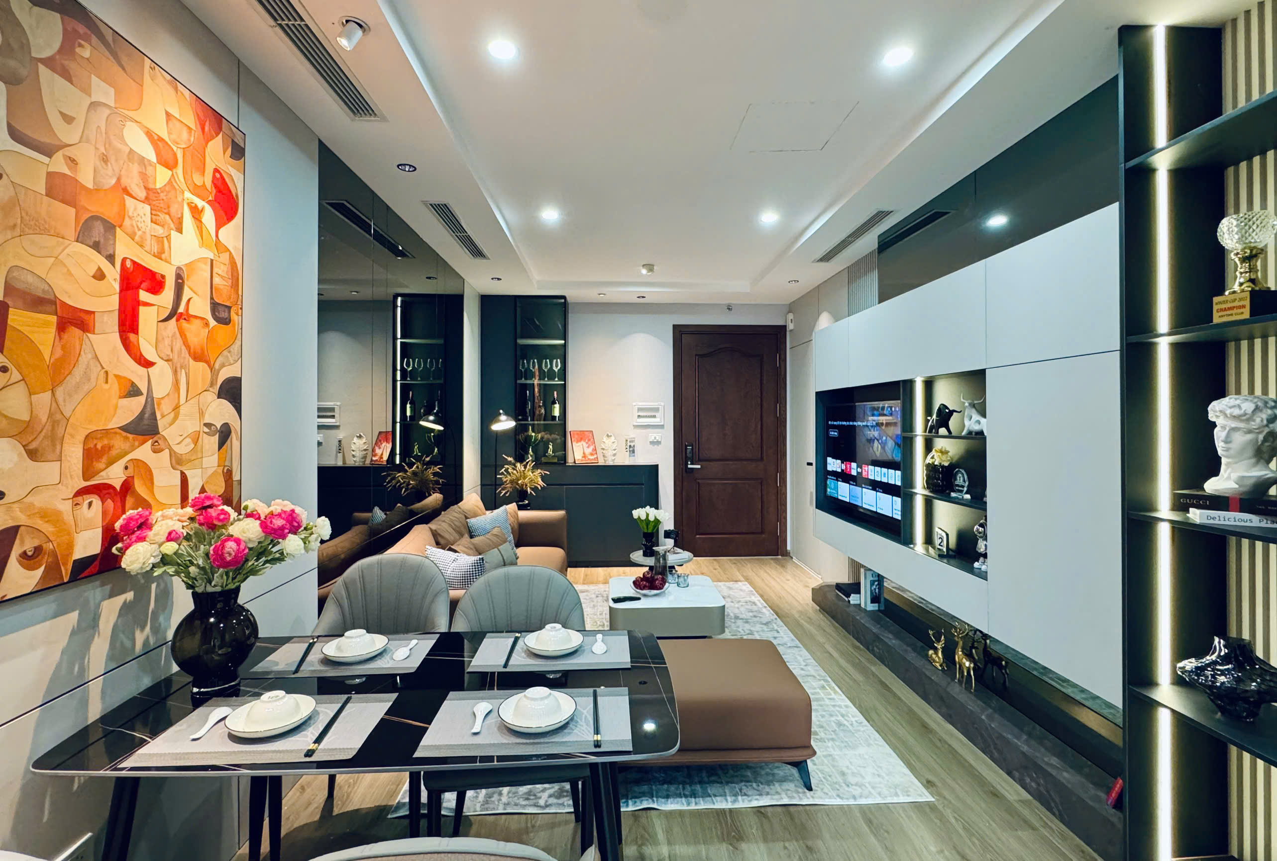 Bán căn hộ cao cấp toà Roman Plaza 69m2 2PN 2WC full nội thất đẹp - Ảnh 1