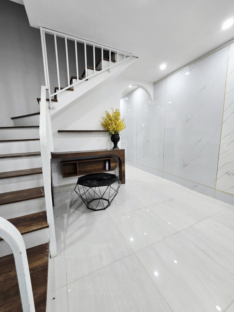 ♪Nhà Kiệt 3m thẳng 30m ra MT Trần Quý Cáp, gần Bạch Đằng, 2 tầng cứng đẹp, 2.68 tỷ - Ảnh 4