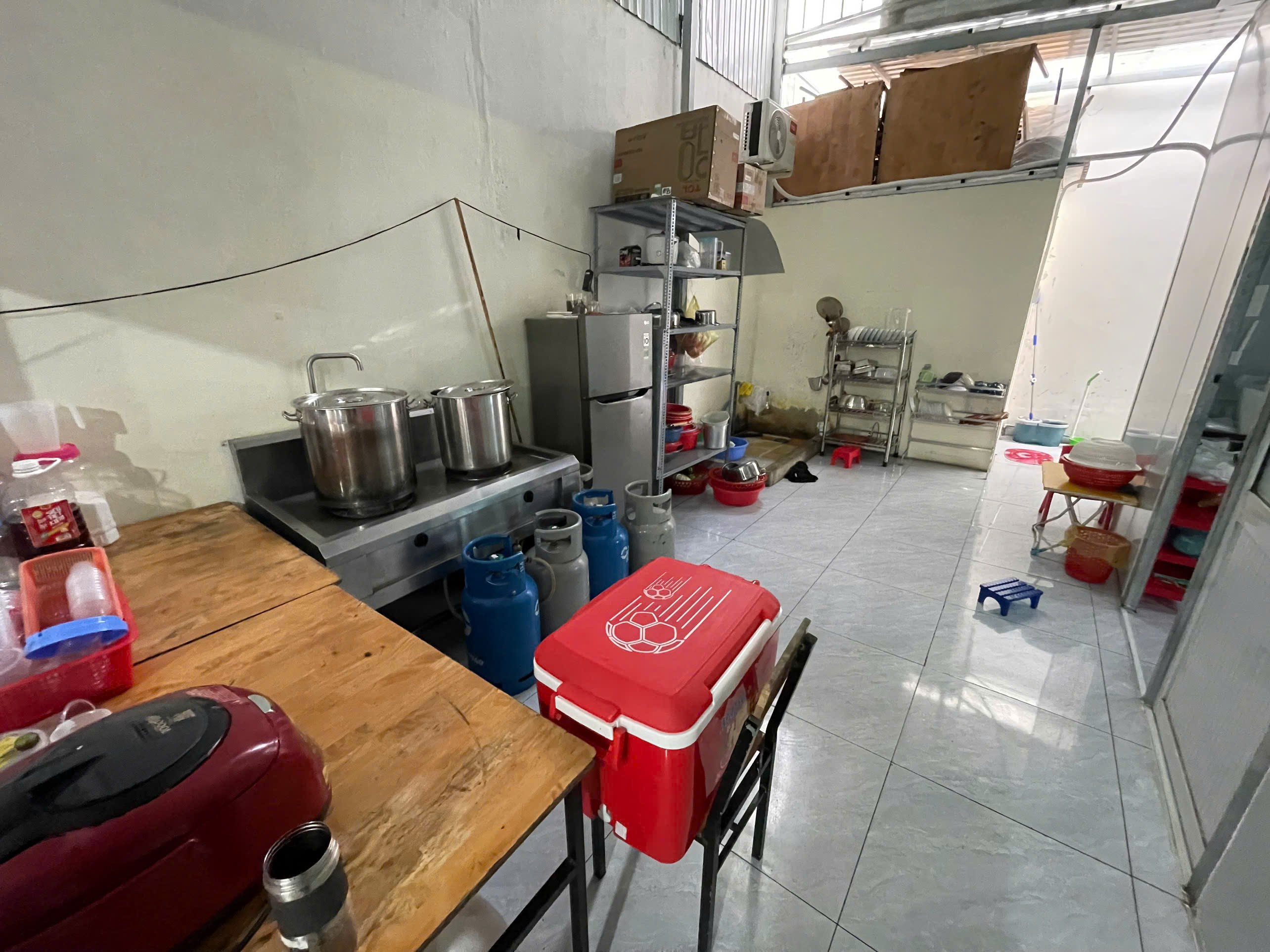 Quận 2 , Sang Quán Ăn Giá Rẻ 154 tr , MB thuê 18 tr / tháng, MT Đường Đ khu sầm uất, gần MT đường - Ảnh 1