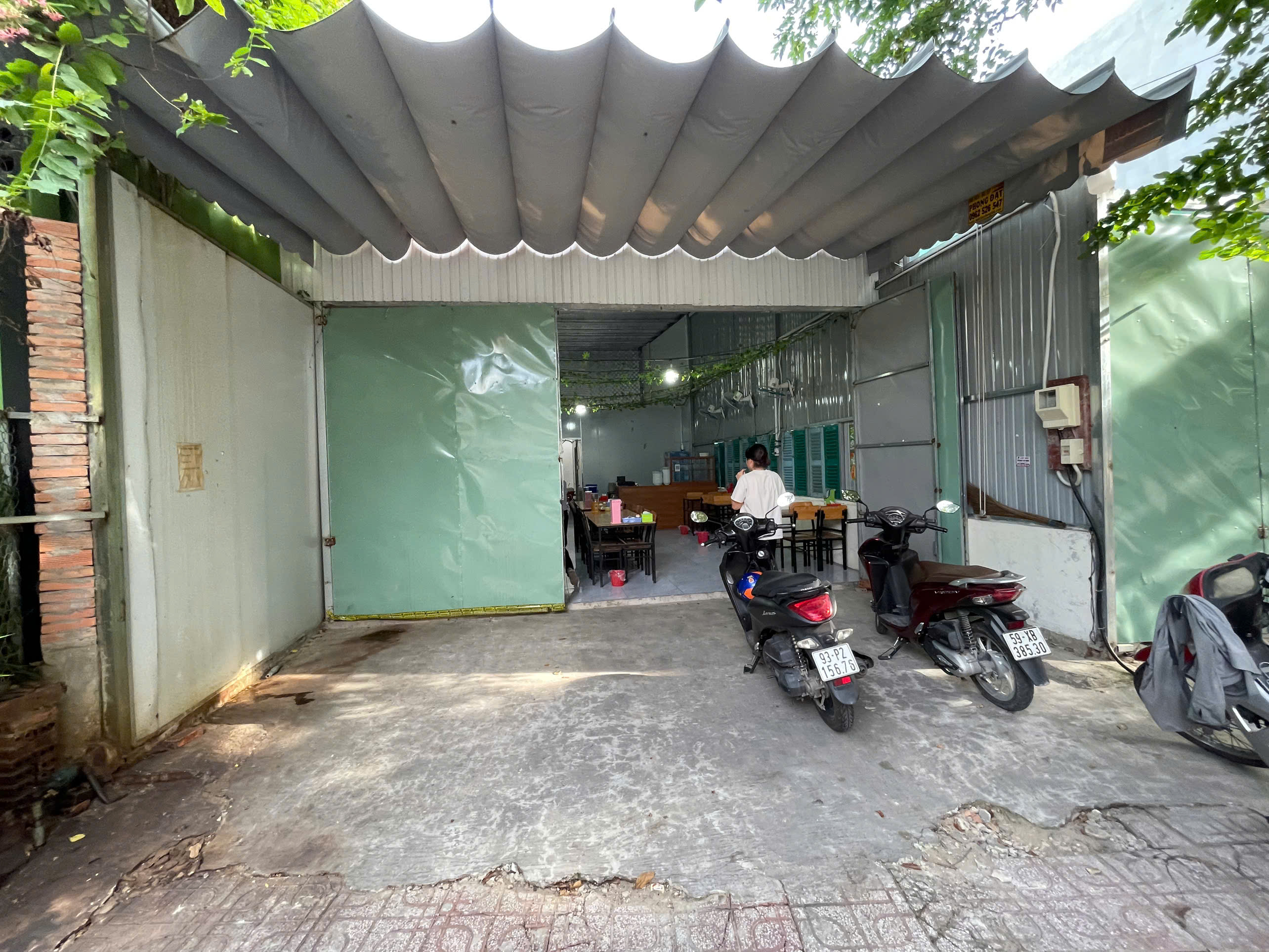 Quận 2 , Sang Quán Ăn Giá Rẻ 154 tr , MB thuê 18 tr / tháng, MT Đường Đ khu sầm uất, gần MT đường - Ảnh chính