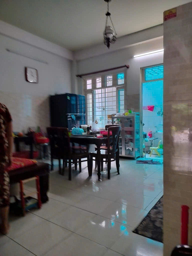 Nhà phố 90m2 - Giá 13.5 - 5PN - 4 tầng - Đường D1 - Quận 7 - Ảnh 2