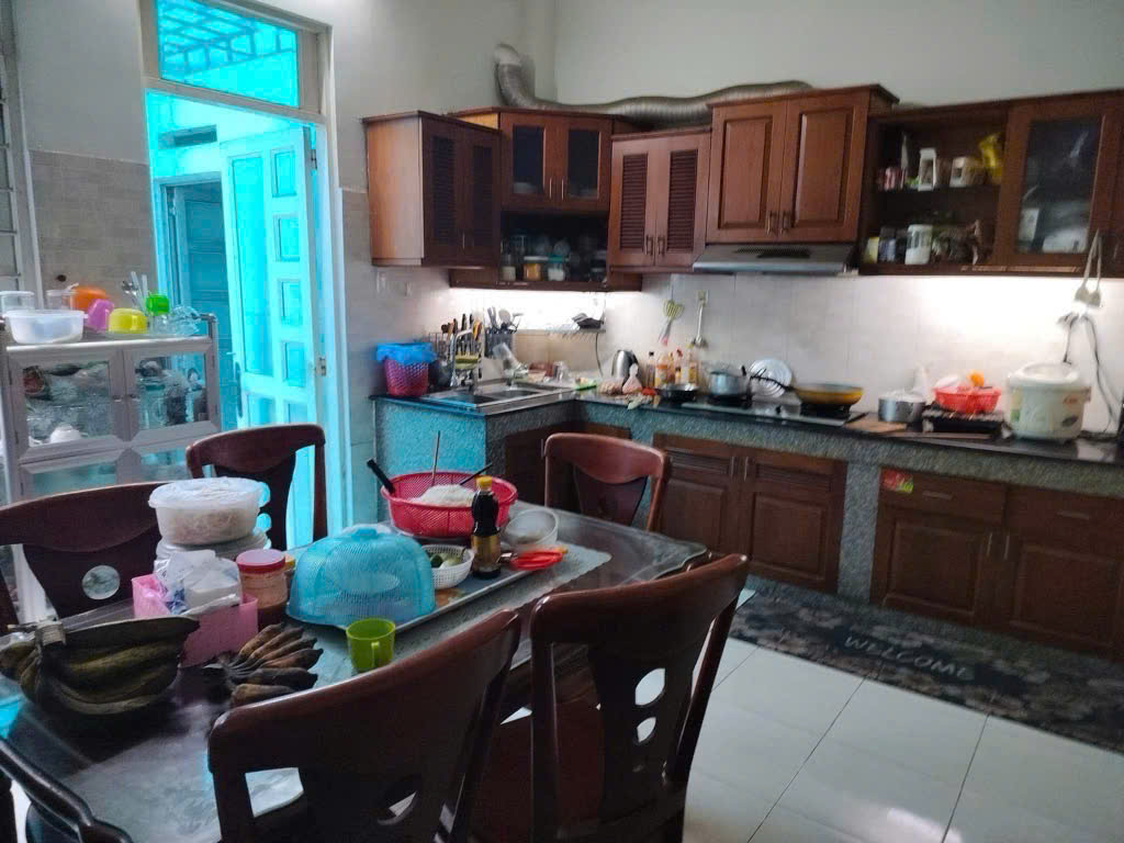 Nhà phố 90m2 - Giá 13.5 - 5PN - 4 tầng - Đường D1 - Quận 7 - Ảnh 3