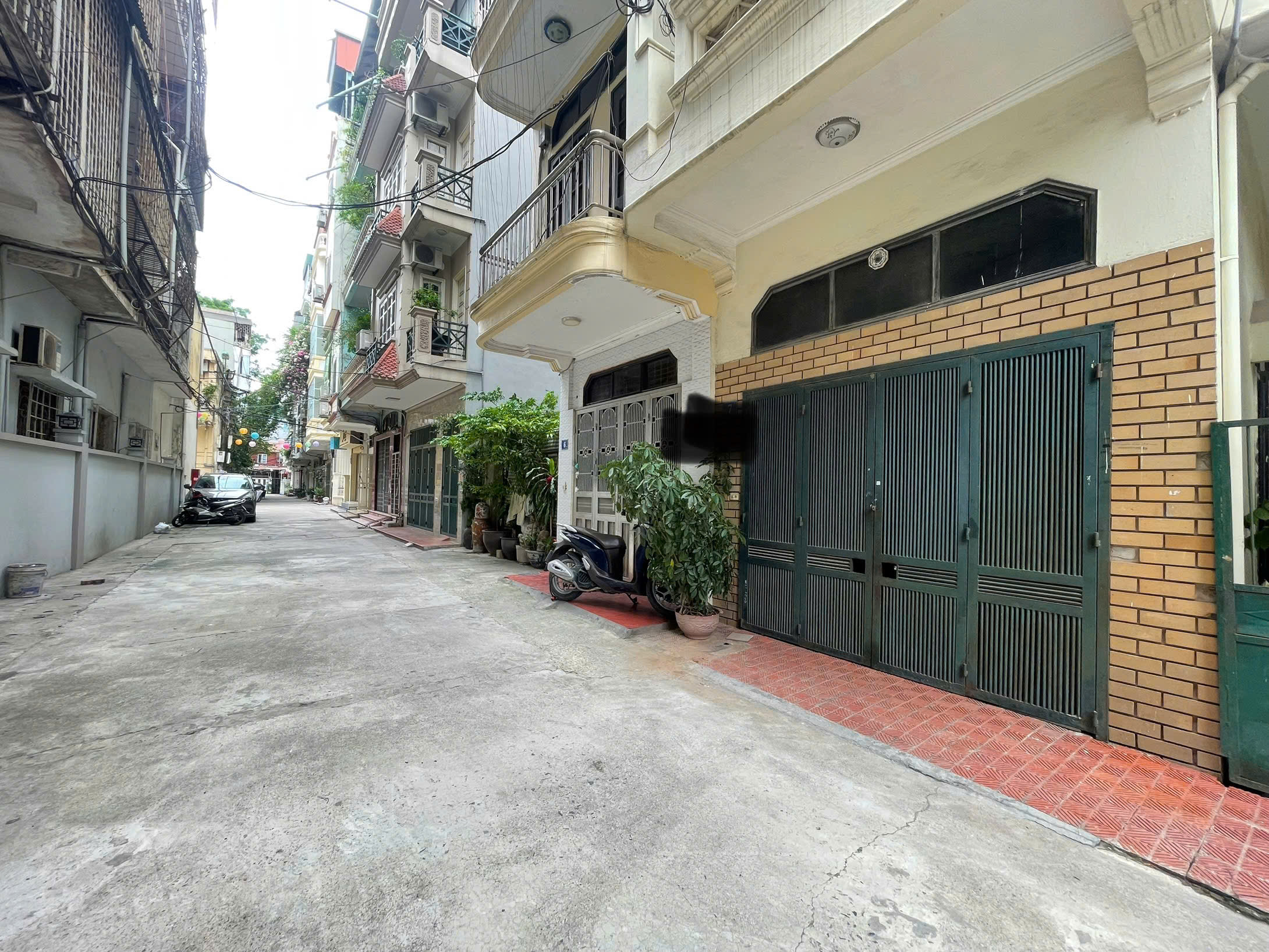 NHỈNH 10 TỶ- nhà Phân Lô MINH KHAI, Hai Bà Trưng, lô góc, Ô tô vào nhà. - Ảnh 1