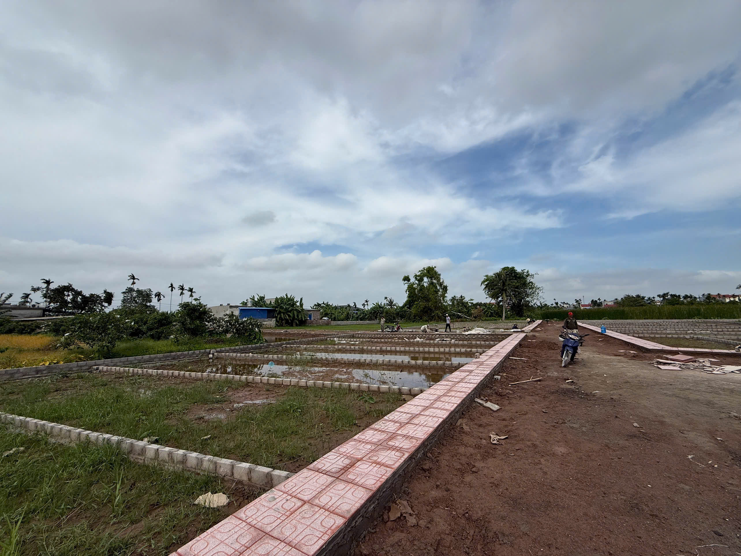 CHÍNH CHỦ GỬI BÁN HƠN 10 LÔ ĐẤT GIÁ CHỈ 700 TRIỆU/LÔ – NGAY THỊ TRẤN AN LÃO, HẢI PHÒNG. - Ảnh 3