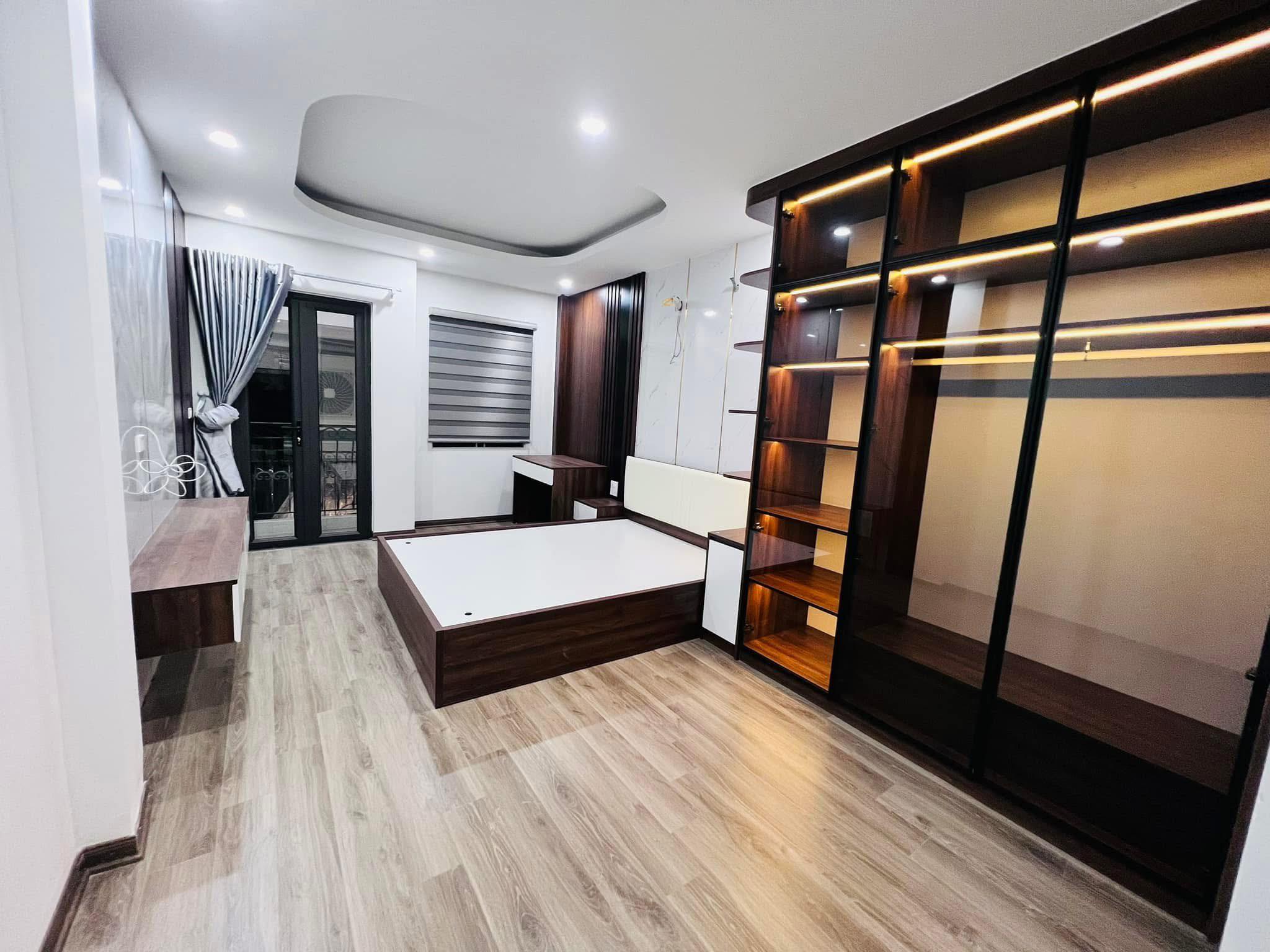 NHÀ SIÊU ĐẸP NGUYỄN KHÁNH TOÀN  - 6 TẦNG THANG MÁY - 5M RA Ô TÔ TRÁNH ĐỖ ĐẬU NGÀY ĐÊM - 15M RA MẶT - Ảnh 4