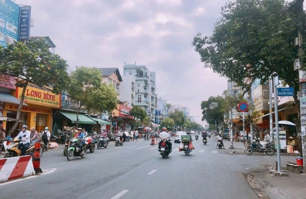 💥💥NHÀ MỚI KONG #NGUYỄNVĂNCỪ - #NGUYỄNSƠN - LONG BIÊN - SÁT MẶT PHỐ -  #THANGMÁY - CHÀO 12,X TỶ - Ảnh 3
