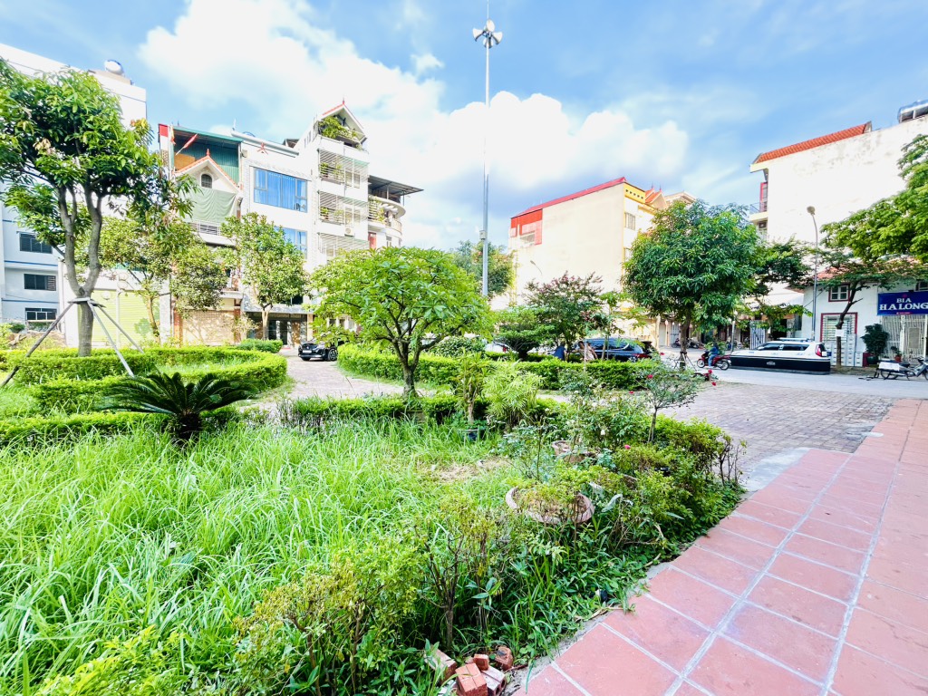 Bán nhà khu phân lô Đền Lừ ô tô tránh view vườn hoa thoáng mát dưỡng sinh 70m2 giá 24 tỷ - Ảnh chính