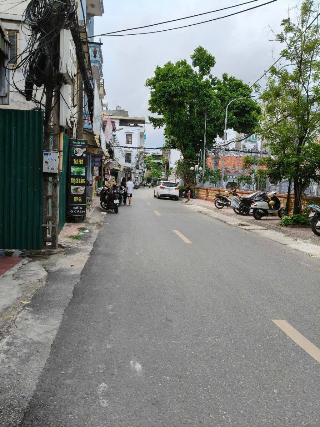 MẶT PHỐ Ô CÁCH 15 tỷ 66m VỈA HÈ KINH DOANH CHO THUÊ ĐỈNH,LONG BIÊN - Ảnh 1