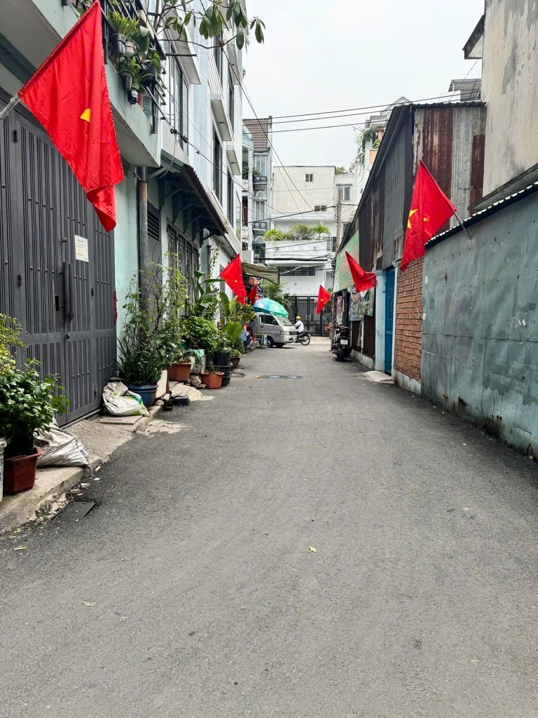NHÀ ĐẸP - HXH THÔNG SÁT MT - GẦN CHỢ PHẠM VĂN BẠCH & QUANG TRUNG GV - 60M² - 2 TẦNG CHỈ 5.X TỶ - Ảnh chính