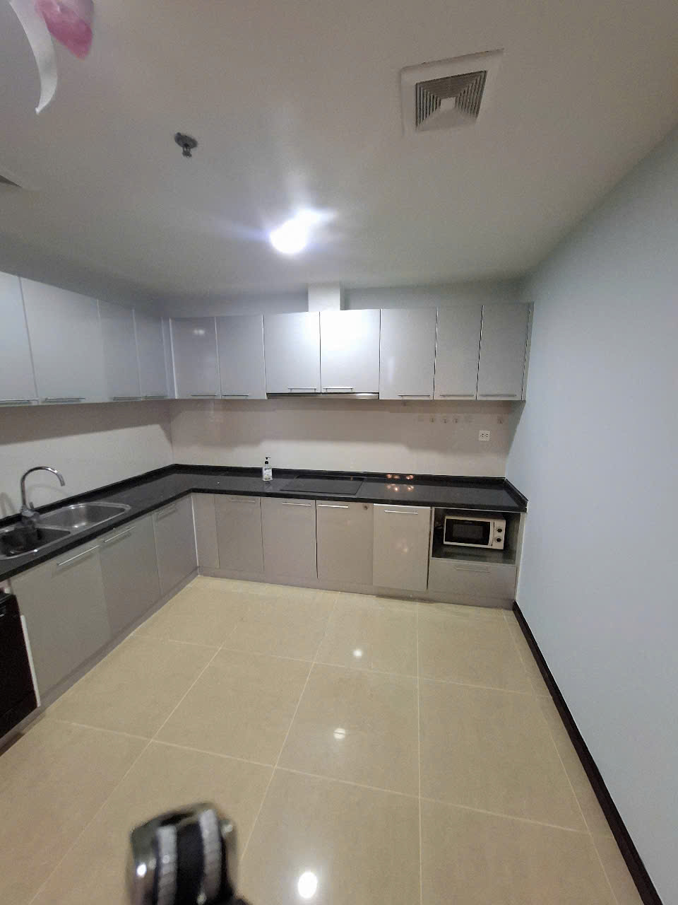 Cho thuê căn góc 3 ngủ, 3 wc rộng 181m2 ở RoyalCity Nguyễn Trãi, Thượng Đình, Thanh Xuân. - Ảnh 4