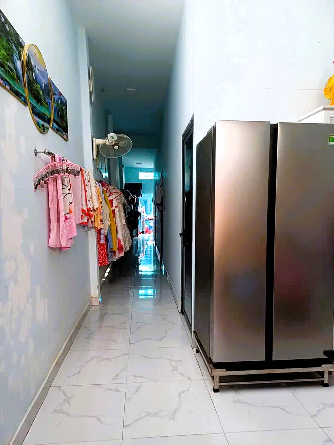 Bán nhà đẹp đối diện Vạn Phúc City, 130m2, hẻm xe hơi, giá chỉ hơn 7 tỷ - Ảnh 2